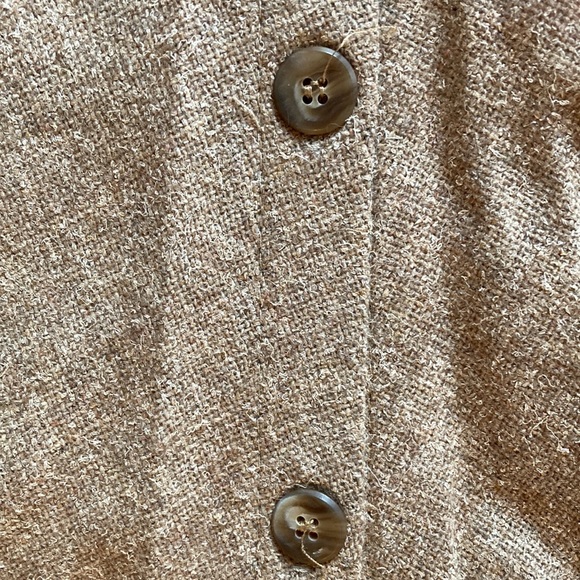 Nancy Jennifer Canada Tan A.line Skirt, Lined. Size 8 65% Wool25% Silk 10% Nylon - Picture 6 of 6